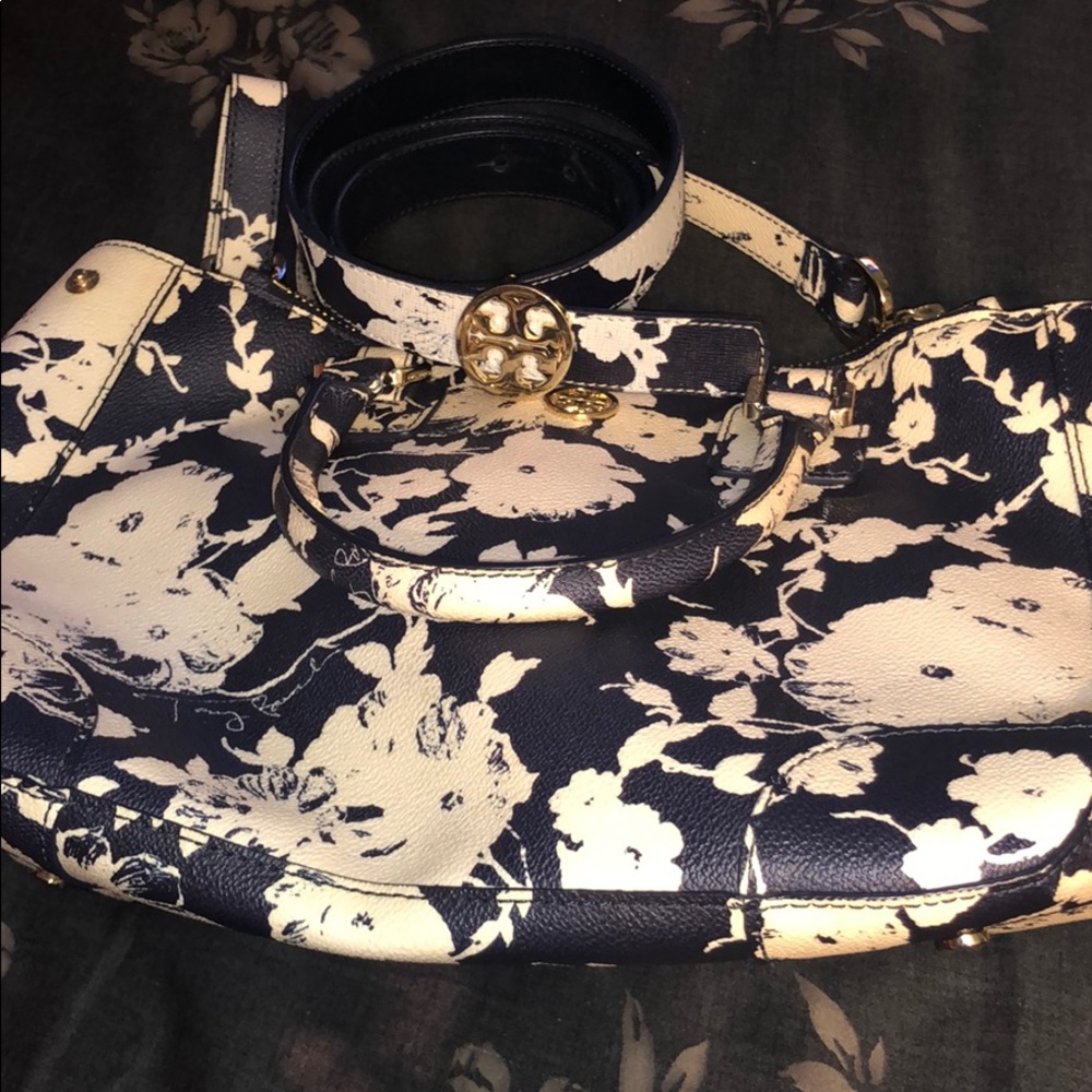Tory Burch belt and bag great condition